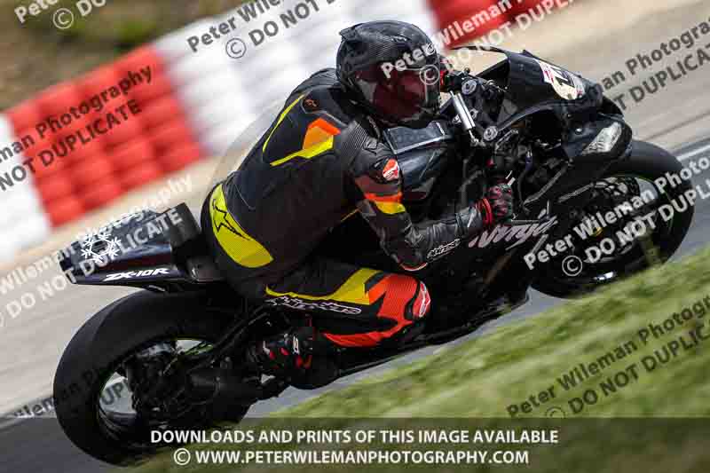 cadwell no limits trackday;cadwell park;cadwell park photographs;cadwell trackday photographs;enduro digital images;event digital images;eventdigitalimages;navarra;no limits trackdays;peter wileman photography;racing digital images;trackday digital images;trackday photos